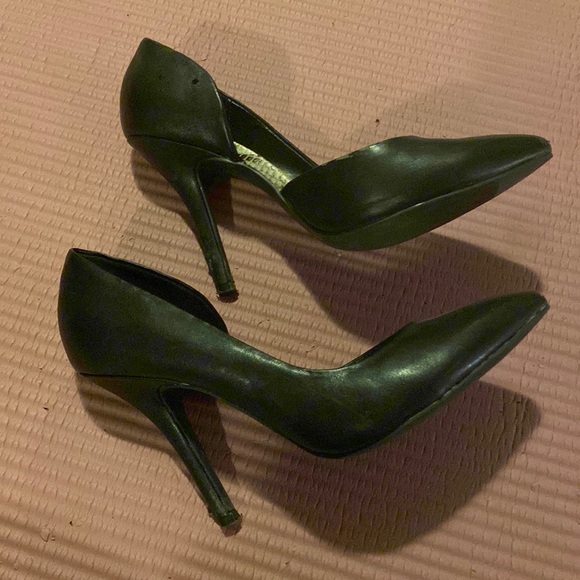 Mossimo pointy toe heels with snake detail - Picture 1 of 11